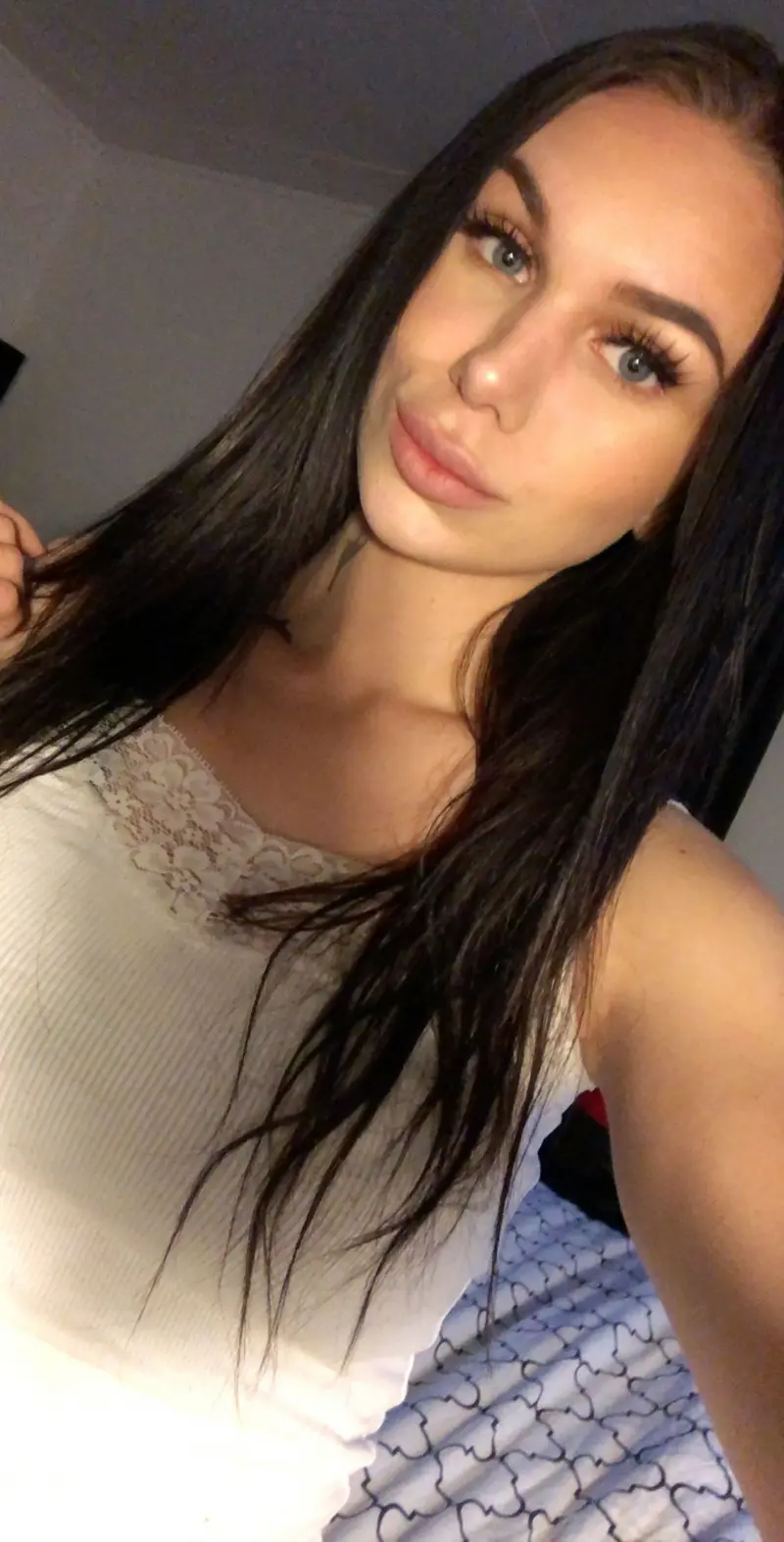 lma2992 (18) female from DE - sexting partner