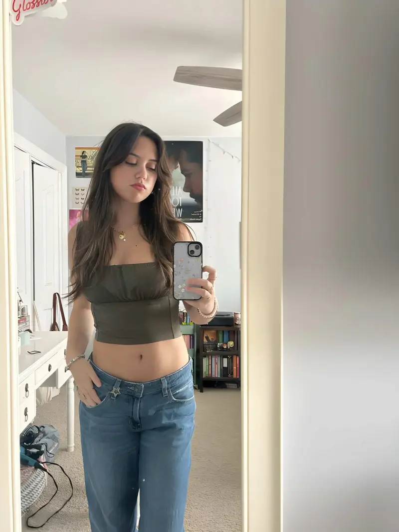 lojax78696 (18) female from US - sexting partner