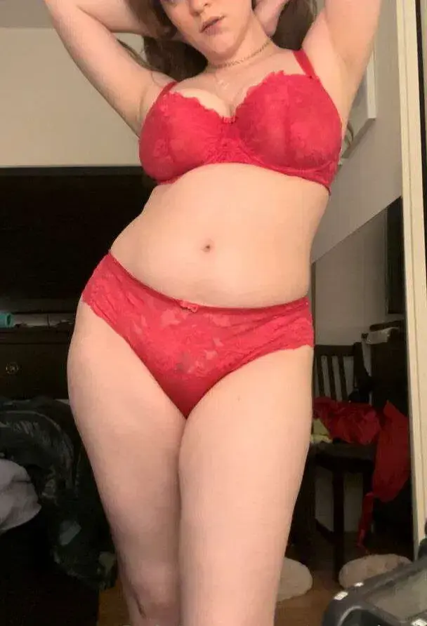 lopiwa7237 (18) female from CA - sexting partner