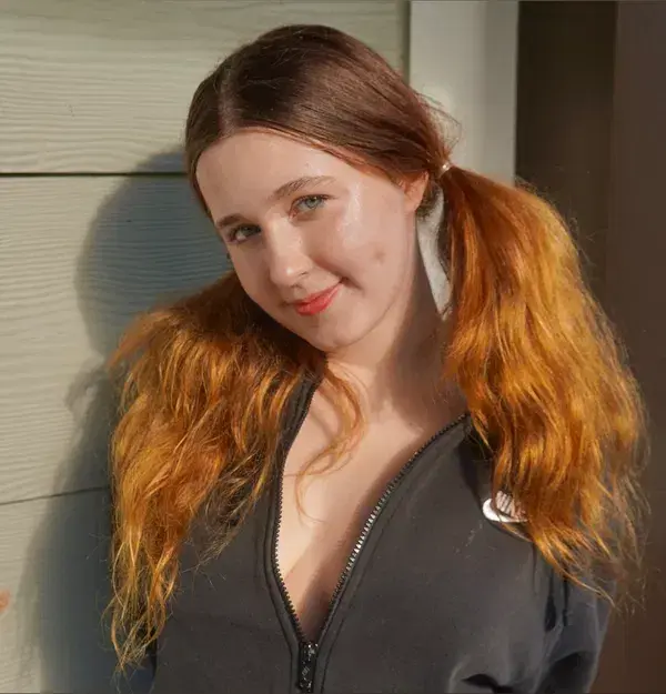 lugekiri (18) female from AU - sexting partner