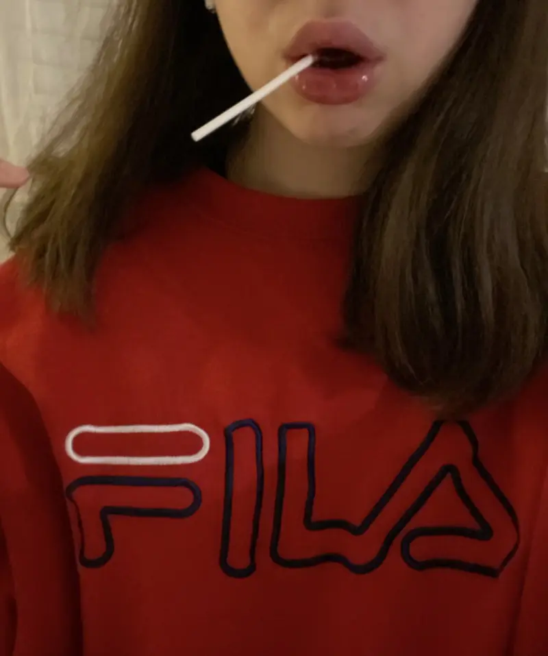 lunacafur (20) female from US - sexting partner