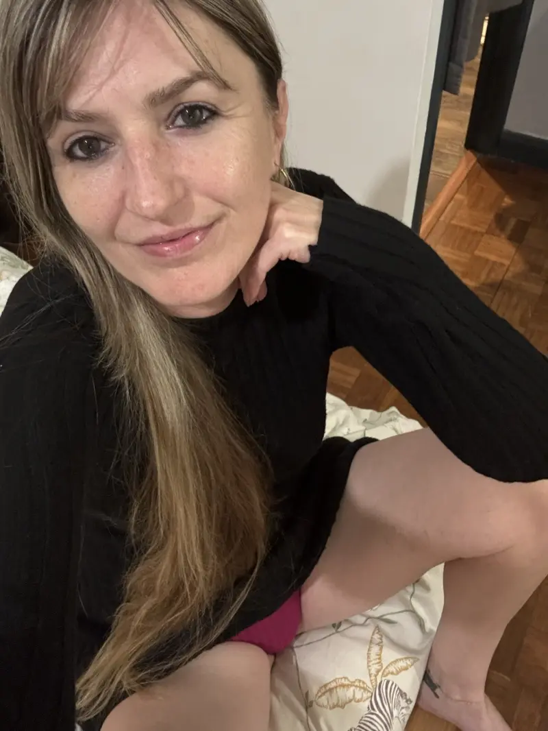 lunnchun564 (18) female from TW - sexting partner