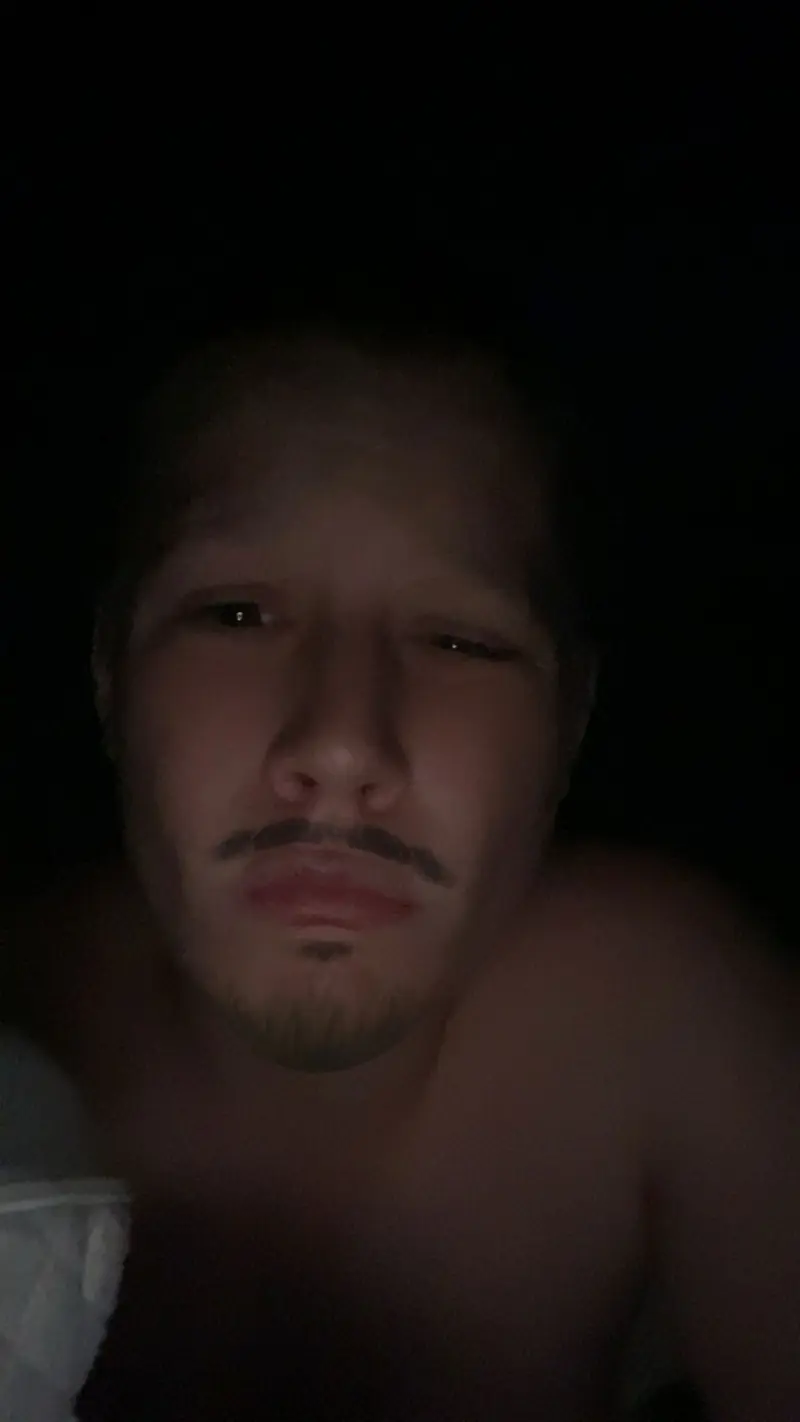 macaidan45 (18) male from AU - sexting partner