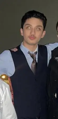 maleknaggi98 (18) male from GB - sexting partner