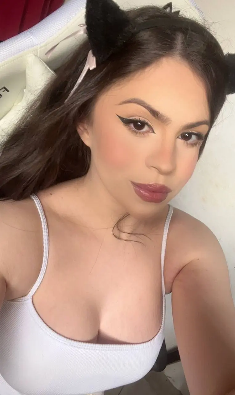 managementmanager58 (18) female from US - sexting partner