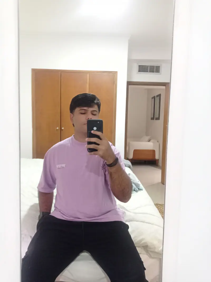 mareaminecraft (18) male from VE - sexting partner