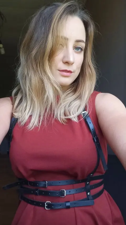 marrirhryfs45 (26) female from US - sexting partner