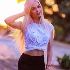 medoyi3746 (18) female from GB - sexting partner