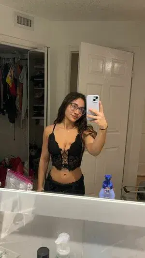 meviyot347 (18) female from AT - sexting partner