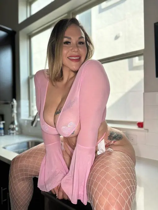 mideshegzy41 (26) female from AU - sexting partner