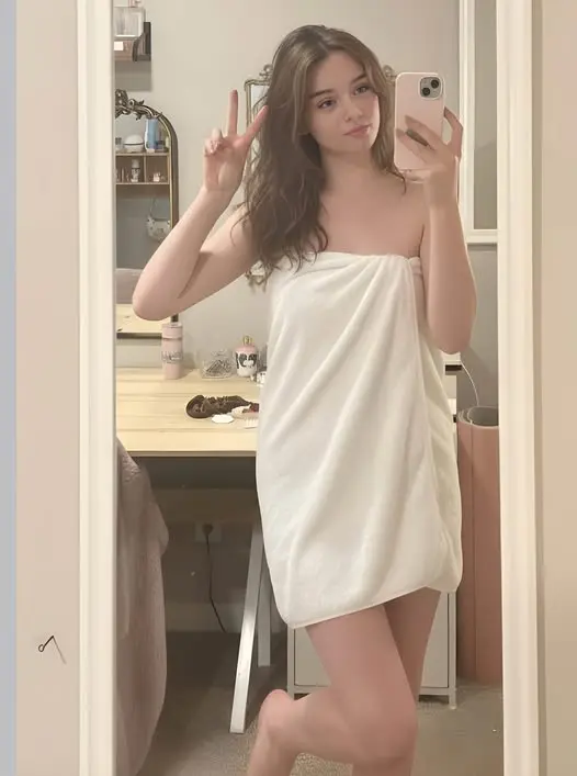 migari4827 (18) female from GB - sexting partner