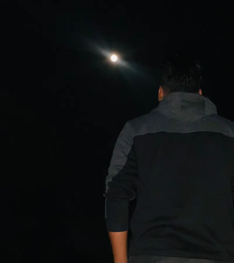 minhaznazim61 (18) male from BD - sexting partner