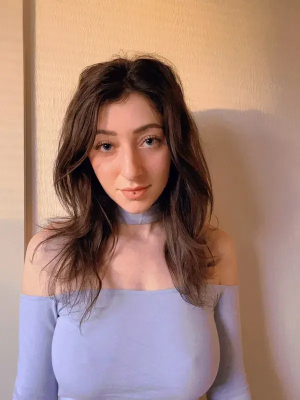 miqamile (18) female from US - sexting partner