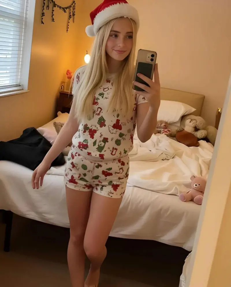 mixapteel (18) female from CA - sexting partner