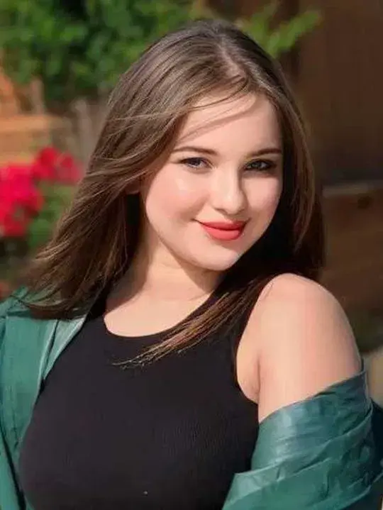 miyiyi7357 (20) female from ZA - sexting partner