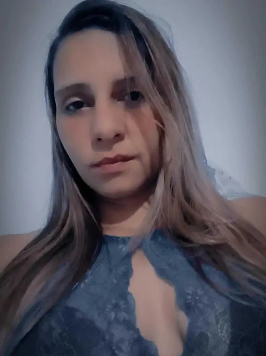 modepe (18) female from US - sexting partner