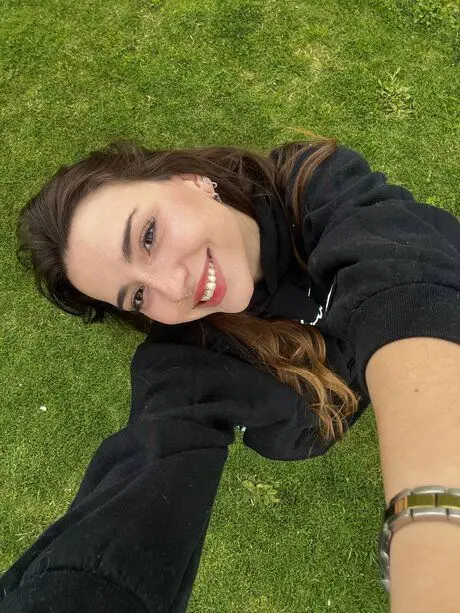 moyic10533 (25) female from US - sexting partner