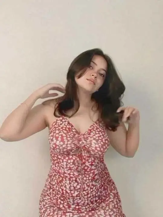 myqibe (25) female from AU - sexting partner