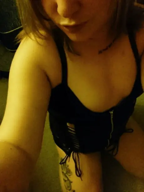 nafetim954 (21) female from AU - sexting partner