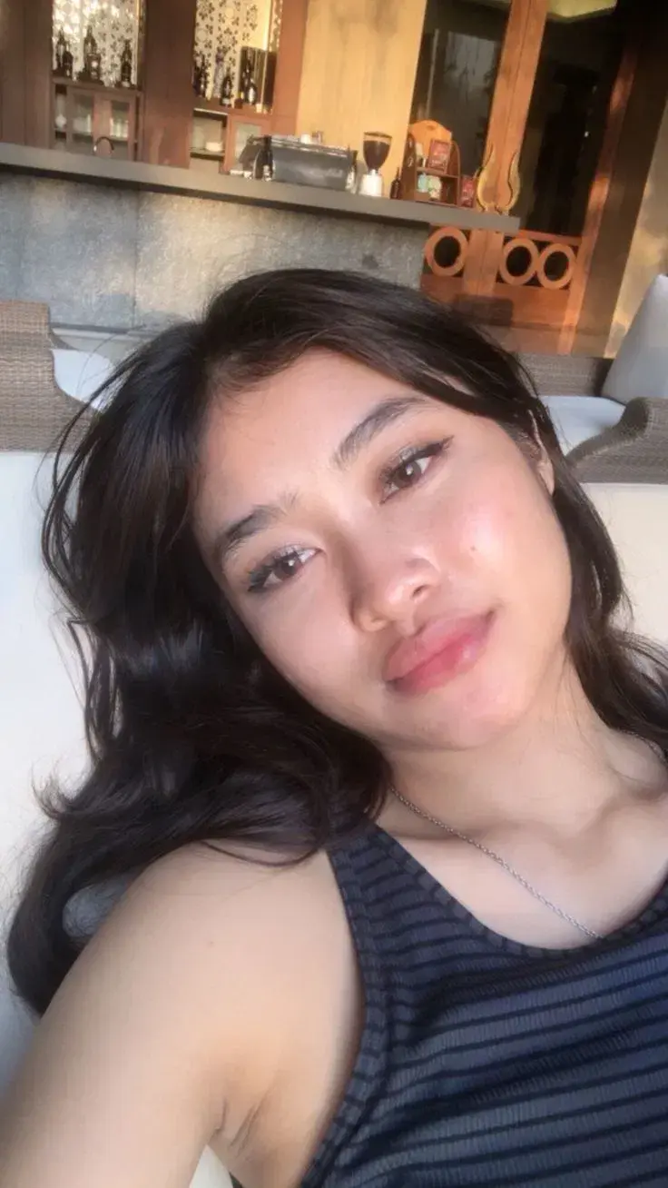 nakidam268 (21) female from AT - sexting partner