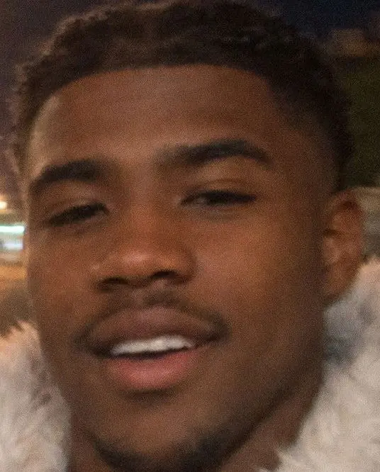 nalaijahabrahm (18) male from US - sexting partner