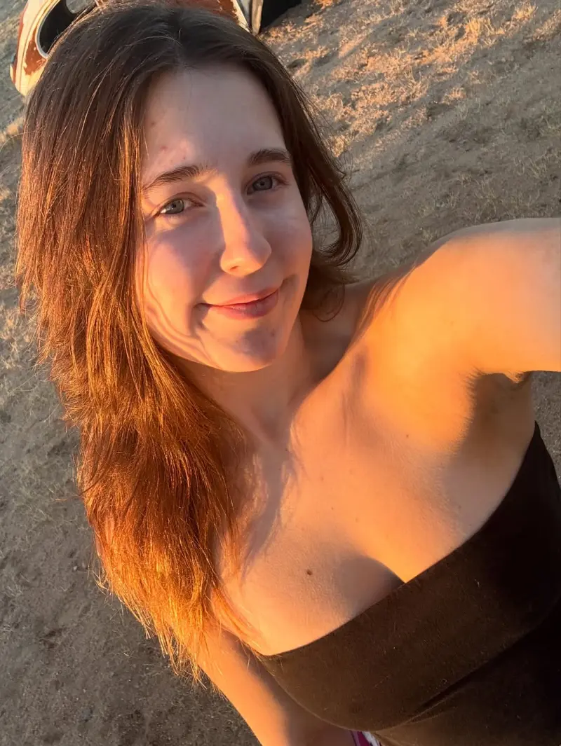 nancy123dsx (24) female from US - sexting partner