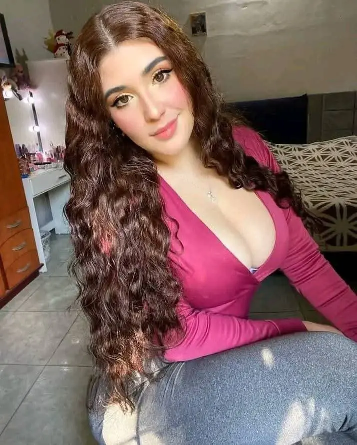 nehitg (18) female from US - sexting partner