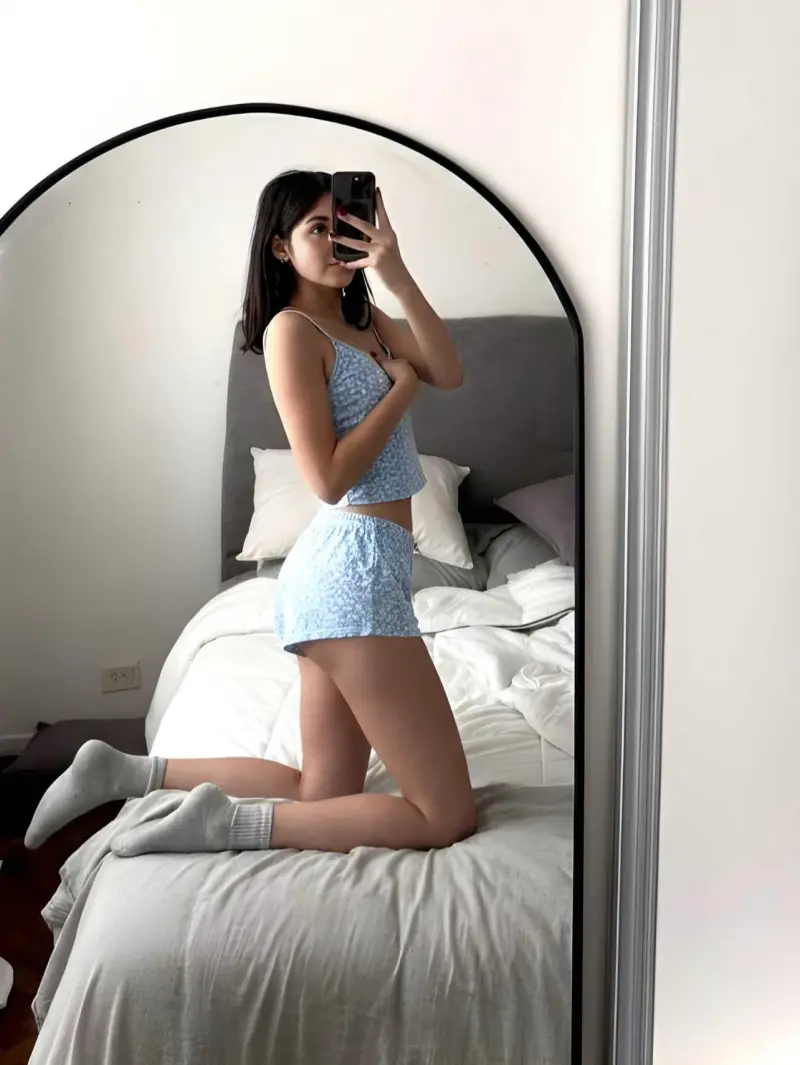 neseham283 (21) female from GB - sexting partner