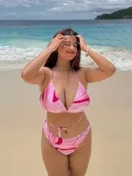 nesol55374 (18) female from GB - sexting partner