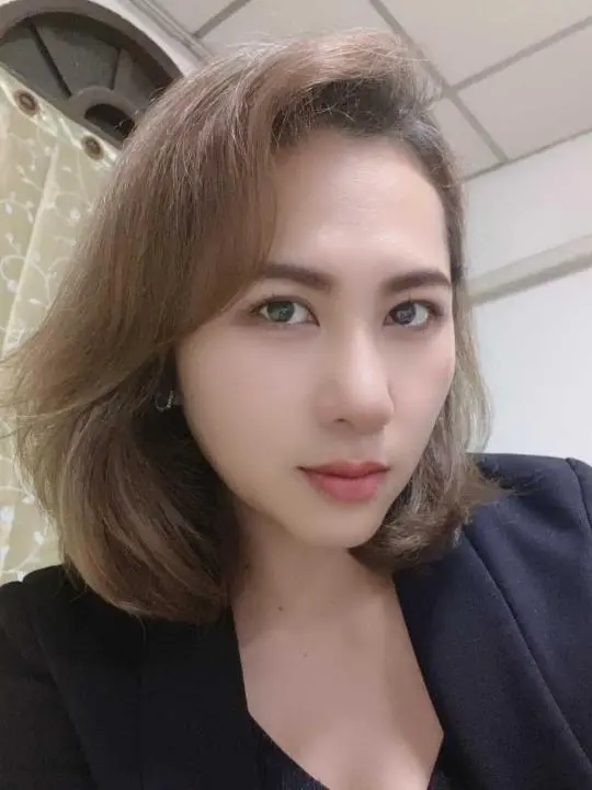 netehasy (18) female from US - sexting partner