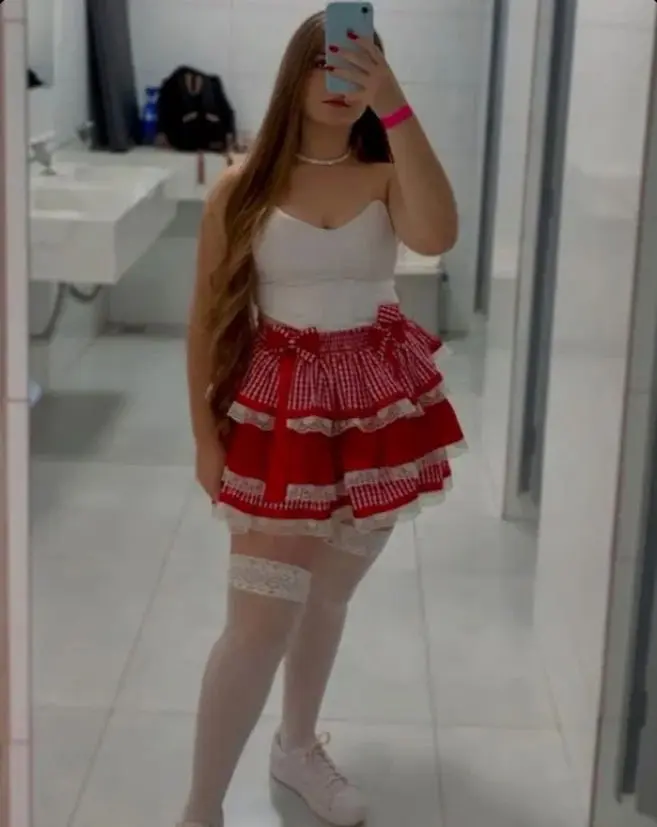 nifanhjb (18) female from US - sexting partner