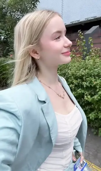 nigot67519 (18) female from GB - sexting partner