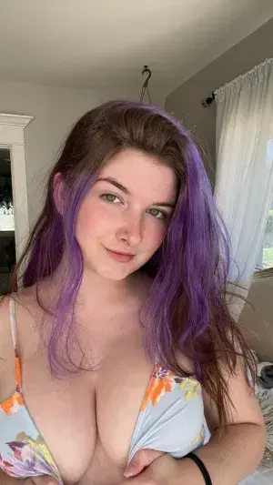 nilosiw438 (18) female from US - sexting partner