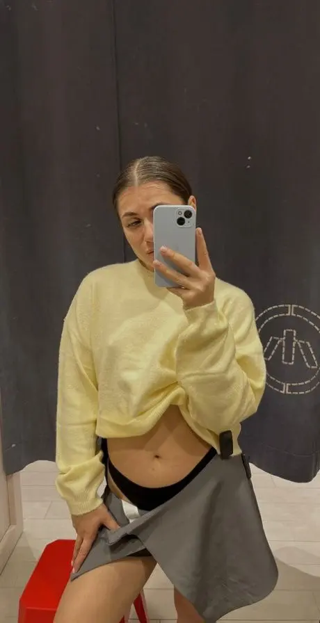 ninig79109 (18) female from DE - sexting partner