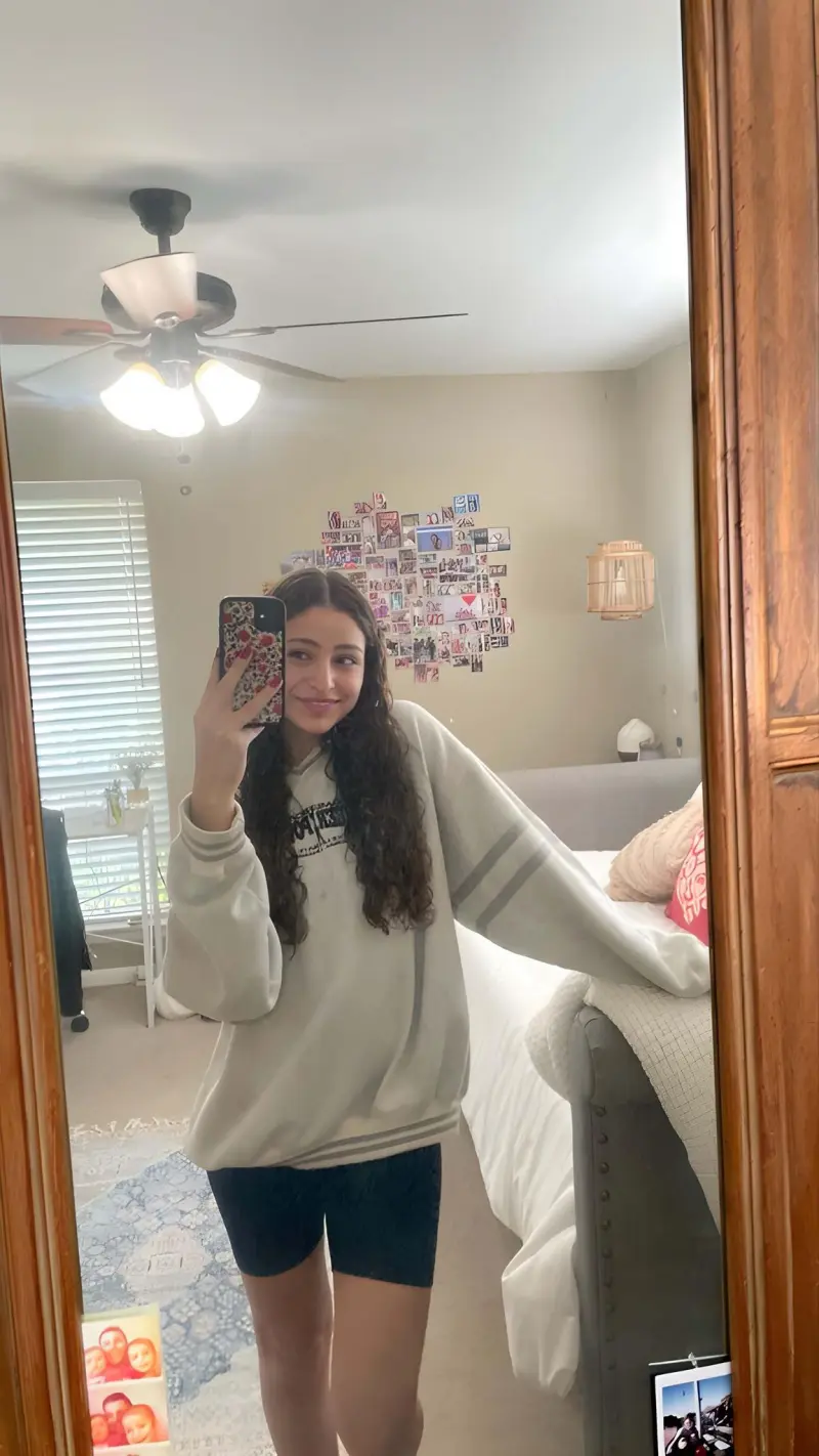 niwihe1174 (18) female from US - sexting partner