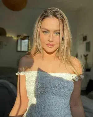 niyepe8425 (21) female from DE - sexting partner