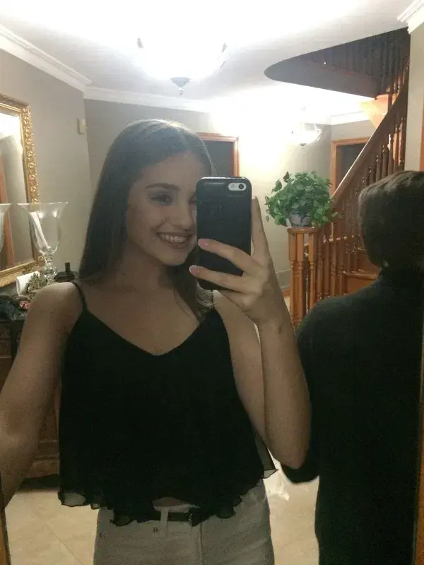 niyovab587 (18) male from AT - sexting partner