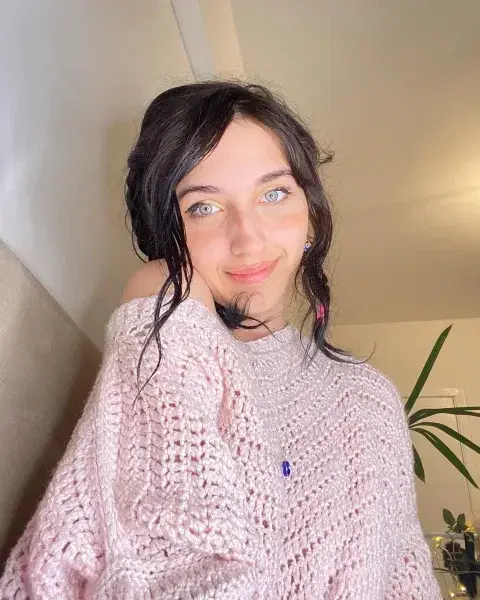 nokog38953 (18) female from US - sexting partner