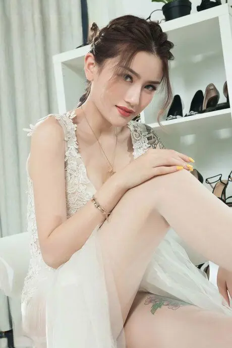 novaci6851 (18) female from US - sexting partner