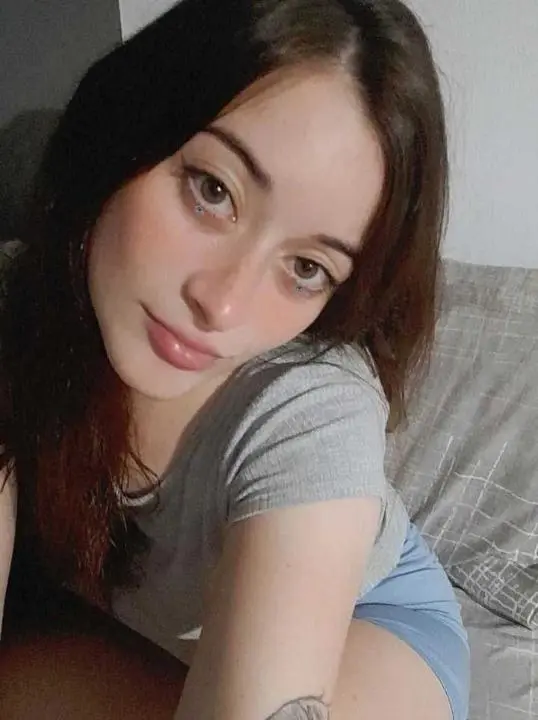 nygigule (18) female from BE - sexting partner