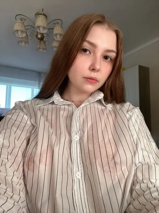 olivialilyxyz123 (20) female from CA - sexting partner