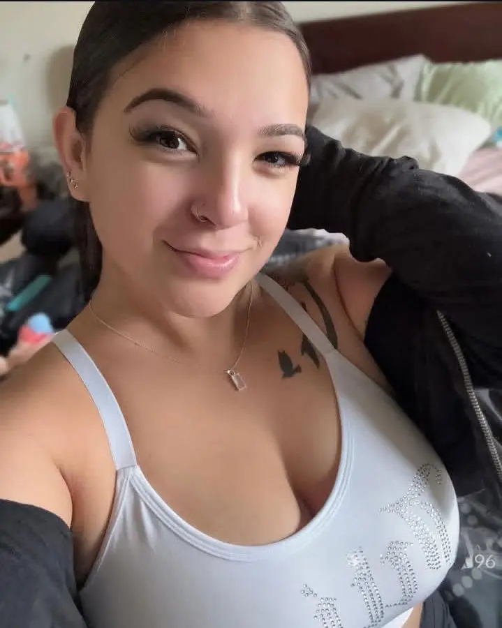 opeyemiolamideridwa01 (34) female from US - sexting partner