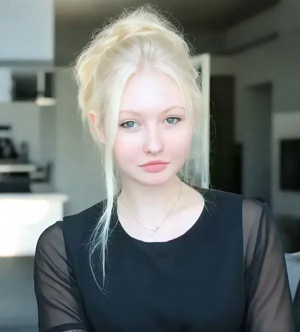 pabopaw386 (18) female from US - sexting partner