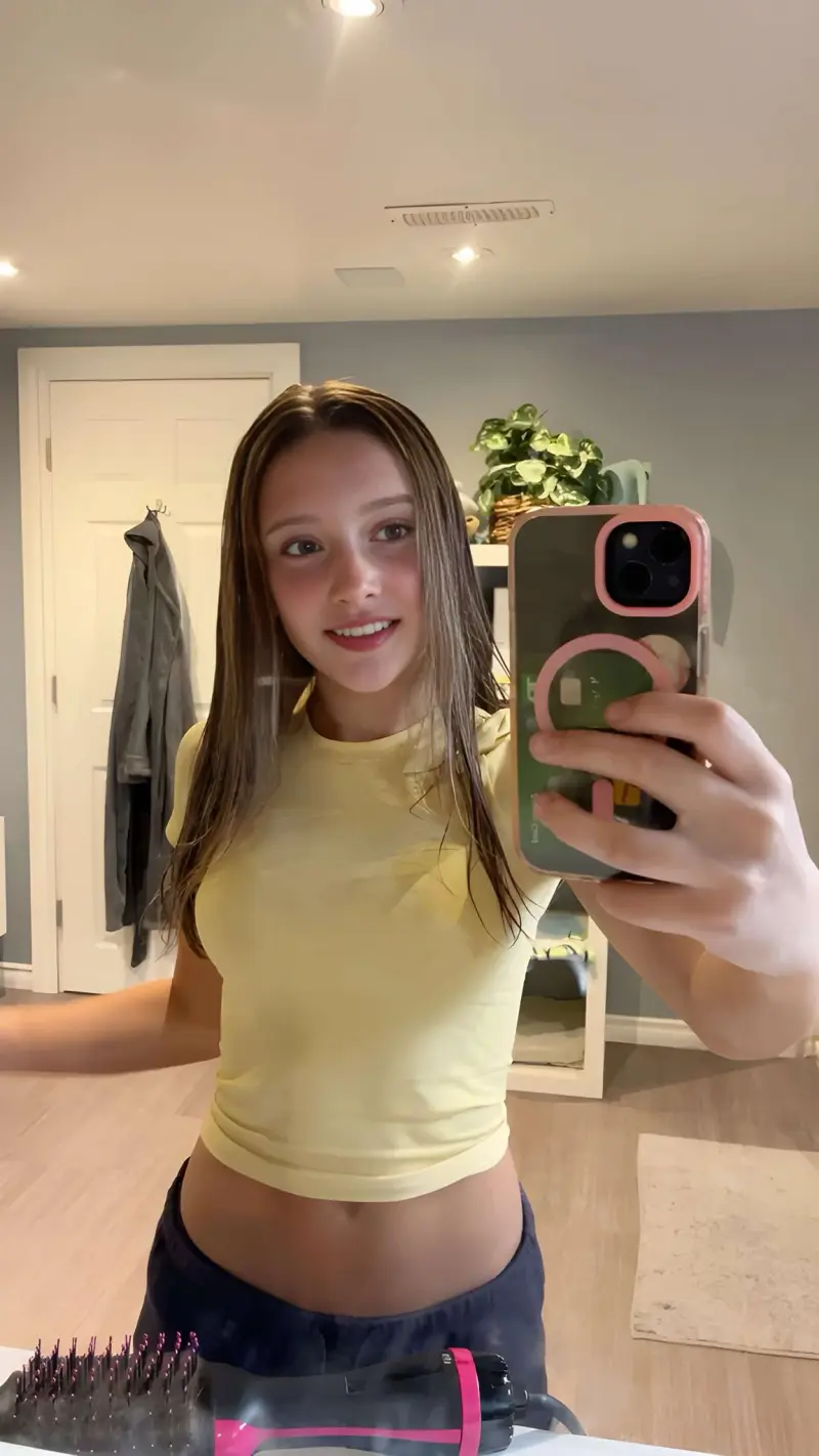 pahay62381 (18) female from US - sexting partner