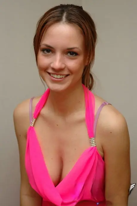 pebenis468 (18) female from AG - sexting partner