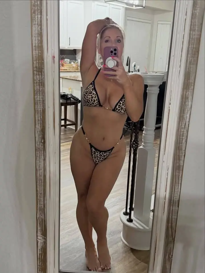 pehon18618 (18) female from US - sexting partner