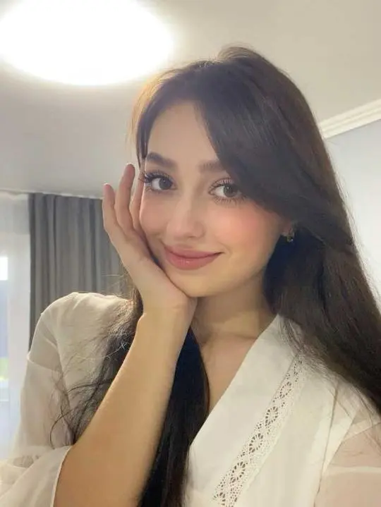 persal (18) female from US - sexting partner