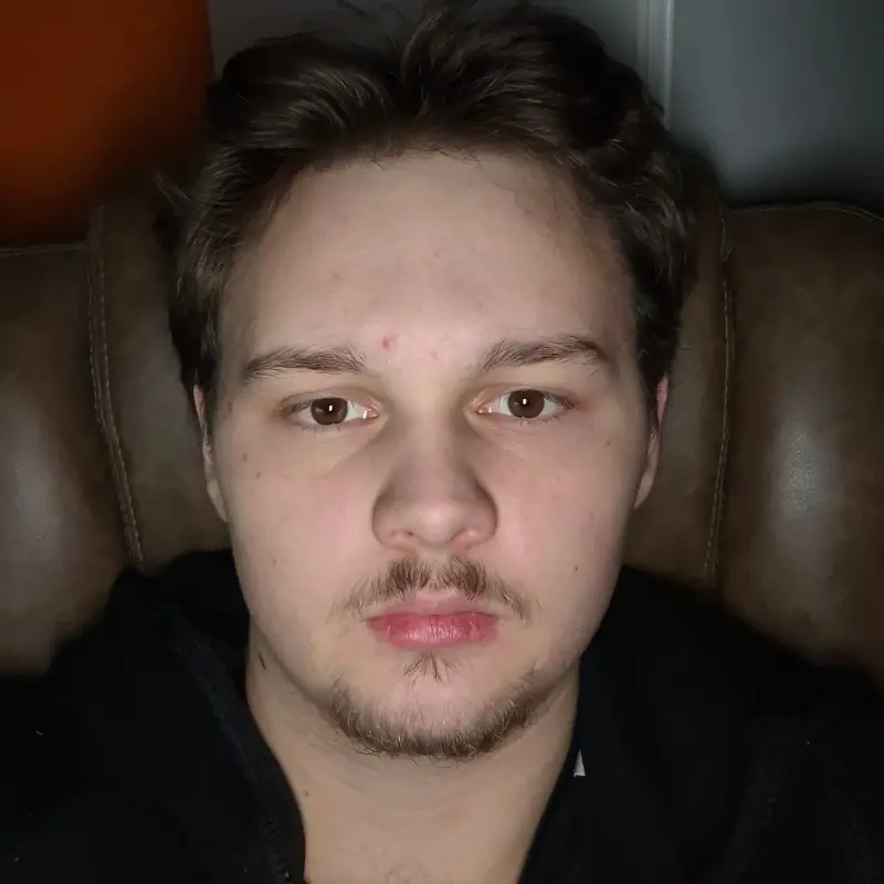 philip18 (18) male from AT - sexting partner