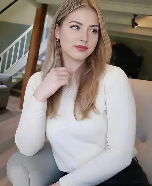 pisije1189 (22) female from US - sexting partner