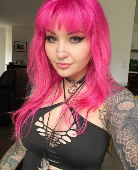 poxeged407 (26) female from AE - sexting partner